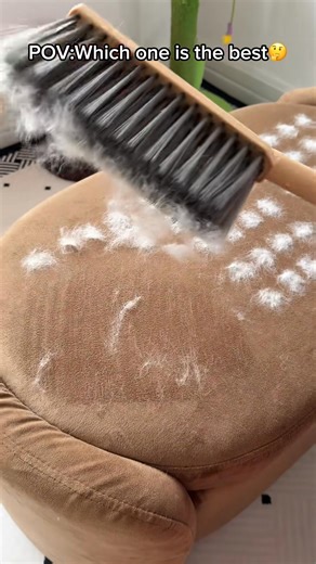 🐾 Fur-free home in seconds! The PurePath™ Hair Remover Glove is the easiest way to clean pet hair off couches, carpets, and clothes. Swipe, lift, and go—no mess, no fuss! 🧤 | PurePath