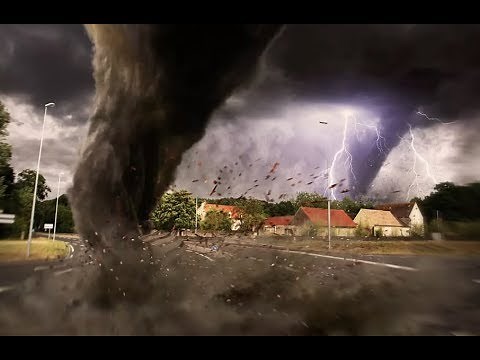 Top 10 Tornadoes and Hurricanes Caught on Camera