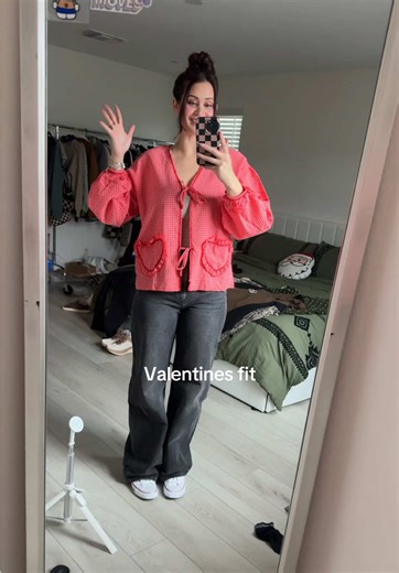 Cute Valentine’s Day Outfit Ideas for Every Occasion