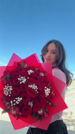 25 Stunning Red Rose Bouquets for Valentine's Day