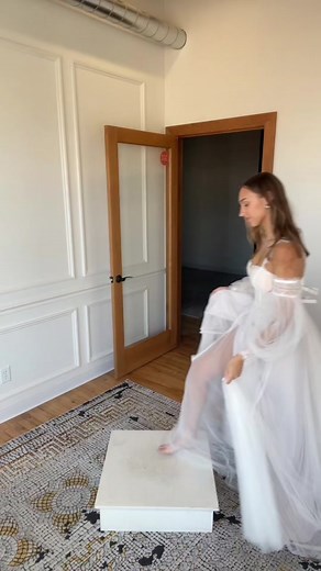 A boho dream 🌾🤍 #wibride #engaged #chicagobride #wedding #2023bride #weddingdress #weddingdressshopping #midwestbride #bridalboutiquewi #midwestbridalshop #bride #bridal #mkebride #bonbonbelle #wiwedding #sayyestothedress #boho #bohowedding #bohoweddingdress