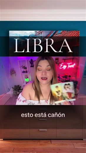 Tarot Libra: ¿Quién está en tu mente según tu signo?