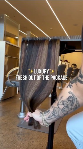 This is every stylist’s favorite kind of delivery day. 📦✨ @noahs.flair unwraps freshly delivered Great Lengths bundles that are soft, luminous, and full of integrity. Each strand is crafted from the highest-quality, ethically sourced human hair, with zero silicone coatings to mask or enhance shine. What you see is 100% authentic. Hair that’s naturally radiant, resilient, and built to last. Every bundle is finished with our synthesized keratin bond, designed to flex, move, and blend seamlessly w