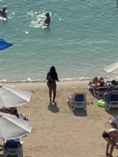 Amber Mendes on Instagram: "In my favorite element 💧☀️"