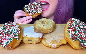 【Foodie Girl】甜甜圈咀嚼音（香草糖针、巧克力糖针、蓝莓蛋糕、枫糖浆奶油填馅、草莓酱填馅）