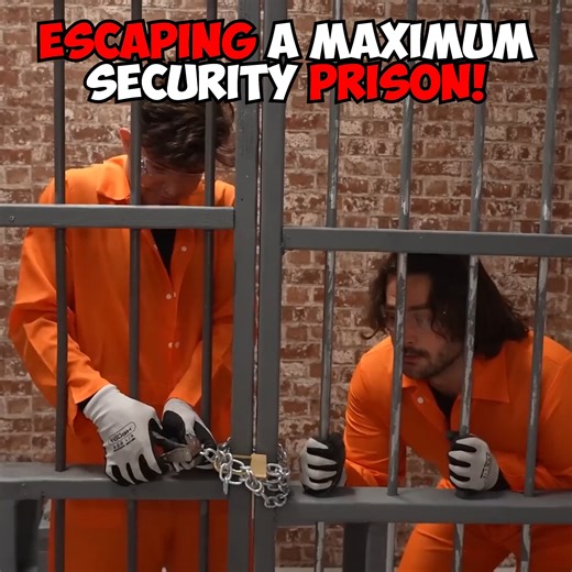 Escaping A Maximum Security Prison! 🤯💀 | PrestonPlayz