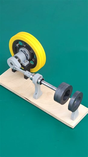 Flywheel Regenerating Energy From Permanent Magnets | TOOL MAKER