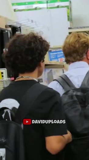 Public Screaming Prank by David