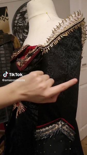 Super spikey shoulders!! Here's how I'm getting Rhaenyra's sleeve points to stand up straight without flopping over - using a material called Fosshape! #cosplay #cosplaytutorial #cosplaytutorials2023 #rhaenyracosplay #rhaenyratargaryen #rhaenyratargaryencosplay #houseofthedragoncosplay #fosshape #sewing #sewingtutorial