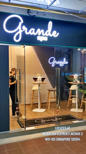 A walk through of our newly renovated shop 💚 Chase everyday's blues away with our Grande Hour promotion at just $49/hour from 9am-1pm! We're open everyday from 9am-10.30pm, you can drop us a call at 65 62522261 or WhatsApp us at 65 88271721 or visit our website at www.grandespa.sg for more information! Looking forward to you dropping by! #grandespa #massage #sgpromo #promo #clementimassage #clementi #massages #hotoilmassage #goodmassage #spa #sgspa #sgmassage #sgmassagetherapist #sgmassageservi