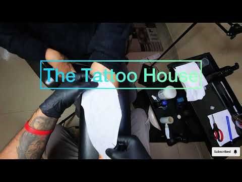 “Transforming Scars Into Art: Cover-Up Tattoo