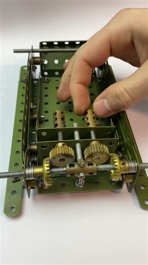 DIY RC Tank #rctank #meccano #modelcar #modelbuilding #rcboat #rcplane #lego #legotechnic #mechanic