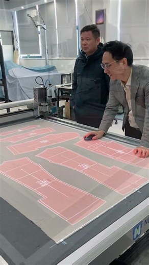 #SmartManufacturing #ApparelIndustry #PatternMaker #CoutureTechnique #FabricWaste #FutureOfFashion