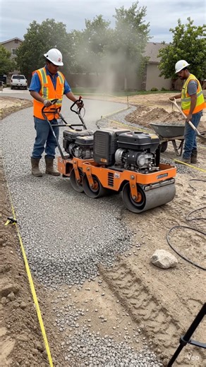 How to make this road #usa #beforeandafter #road #construction #changes #delineator #roadlayout