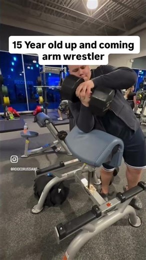 90lb Devons curl #armwrestling #weightlifting #gym #fyp