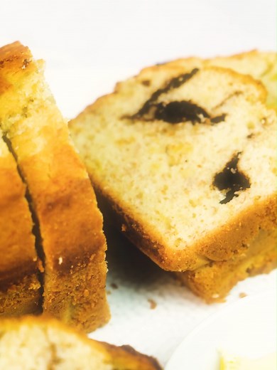 Whip Up a Magic Marble Loaf: Banana-Chocolate Recipe