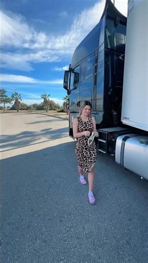 "Unstoppable Beauty with Her Red Scania Power Ride – Must Watch!🚛✨"#ladytrucker #automobile #travel