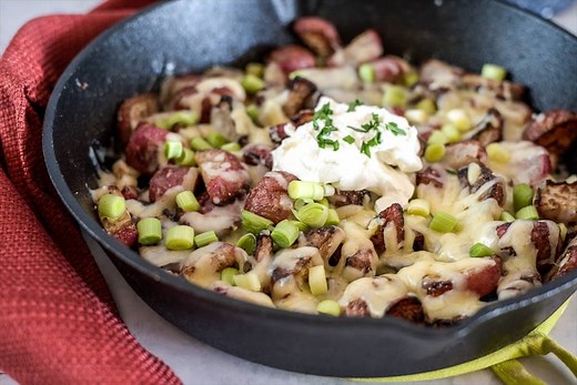 19K views · 71 reactions | Keto loaded radishes are a great side dish and alternative to potatoes. Golden radishes are topped with cheese and chopped onions. Add a dollop of sour cream and eat ! FULL RECIPE: https://ketovegetarianrecipes.com/keto-loaded-radishes/ | Keto Vegetarian Recipes | Facebook