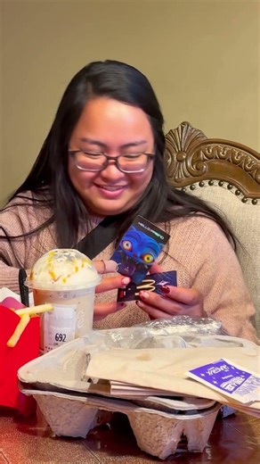 K-pop Demon Hunter: Huntrix Happy Meal with card review! #family #kpopdemonhunters #happymeal