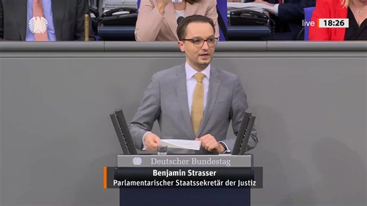 Wir machen weiter Tempo bei der Digitalisierung der Justiz! 📱🧑‍⚖️ In der Vergangenheit wurden bei der #Digitalisierung der #Justiz mehr Ausreden als Lösungen angeboten. Wir holen nun das auf, was über Jahre von anderen Bundesregierungen liegen gelassen wurde. 😴 Der Digitalpakt für die Justiz, den wir vor einem Jahr mit den Ländern geschlossen haben, war hierzu ein wichtiger erster Schritt. Das reicht aber noch nicht. Wir haben deshalb in dieser Woche einen weiteren Gesetzentwurf im Plenum 🏛 