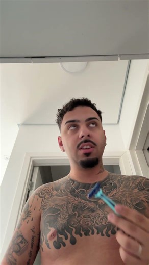 É assim que escova os dentes?