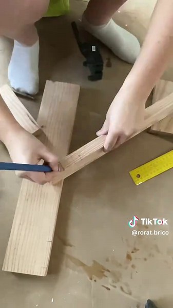 Création de portes de placard avec bois de palette