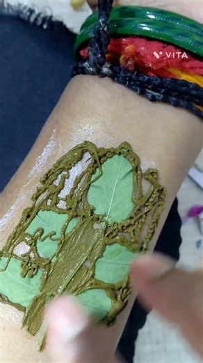 Very easy leaf 🌿 mehndi design 🌿 👌 beautiful mehndi #mehndi #trending #viralvideo 👍👍👍👍