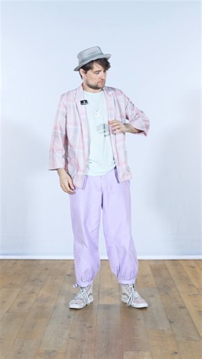 CYPHER - https://cypher.global/ on Instagram: "Diving deep into the structure and techniques of Animation. Whether you’re a beginner or a seasoned mover, this class will challenge how you think, move, and design your rounds. From dime stops to slow motion, frame-by-frame control to musical contrast — Clocks breaks it all down so you can build your own structure and apply it to any dance style. Here is a demonstration performed in one of the videos. Full version available on CYPHER! #Clocks #CYPH