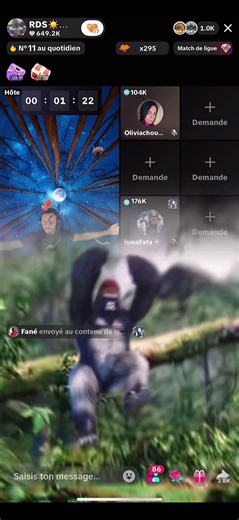Battle Box TikTok en Direct, Règles Officielles de la Battle Box, Des Joueurs Montent en Guest, Affrontement en Live, Duel en Temps Réel, Compétition de Cadeaux Virtuels, Chaque Cadeau Compte, Le Chat Soutient son Joueur, Les Supporters Envoient des Gifts, Le Score Monte à Chaque Cadeau, Stratégie pour Gagner la Battle Box, Pression en Live, Suspense Jusqu’à la Fin, Le Joueur Qui Reçoit le Plus de Cadeaux Gagne, Victoire par Cadeaux Virtuels, Exploser l’Engagement du Live, Booster la Visibilité 