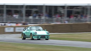Lanzante’s 930 TAG Turbo is no ordinary Porsche. Sit back and take in the glorious sound of that engine note! #FOS #gw_Lanzante | Goodwood Festival of Speed