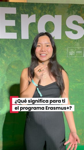 🇪🇺 #ErasmusPlus es el programa que impulsa una movilidad inclusiva y ofrece la oportunidad de formarte en otros países, dentro y fuera de Europa. 🌍 ¿Te animas a vivir la experiencia? ¿Sabes todo lo que puede significar? 👀 Escucha a quienes ya han participado y descúbrelo. | Ministerio de Ciencia e Innovación