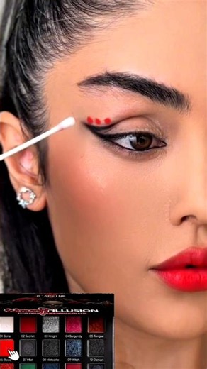 ✨ Red & Black Smokey Eye Makeup | Bold Glam Eye Look ❤️🖤#shorts#eyemakeup#trending#shortvideo