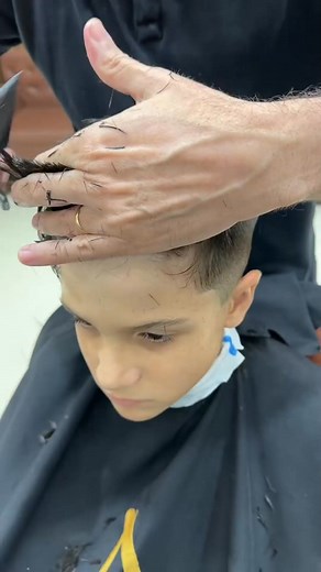 The best haircut #barberlife #barbershop #hairstylist #barber #haircolor #fade #hairstyle #haircut #hairstyles | SL Brenda