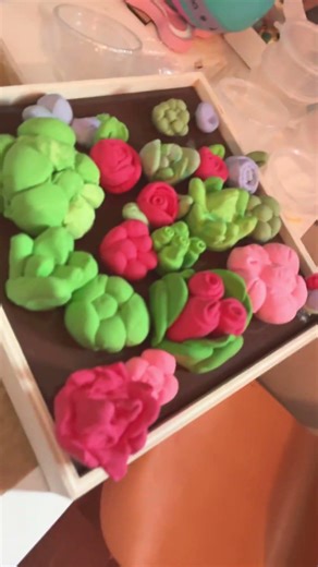 Making clay succulents!!!!#claycrafts #plants #diycrafts