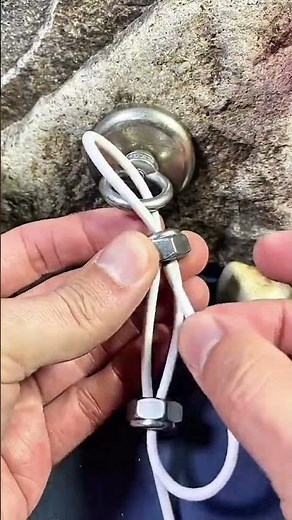 Practical Way to Lock Cables Using Bolts for Maximum Security