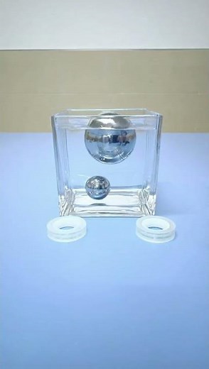 Why the big ball floats and the small one sinks #buoyancyexperiment #gravityscience #densityforkids