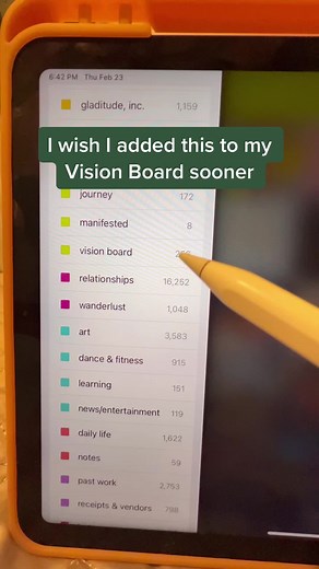 Want to manifest your goals all day long? 🤔 With Day One journal app, your vision board is always accessible on your phone 📱 So whether you're on the go or chilling at home, you can stay inspired and focused on your dreams ✨ #dayoneapp #digitalvisionboard #journalingbenefits #manifestationtips #manifestallday #visionboard2023 #journalideas