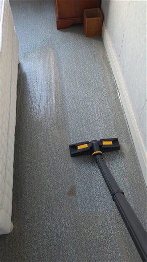 Comment nettoyer un sol en PVC #nettoyageprofessionnel #pvc #cleaning #fyp #propreté #nettoyage