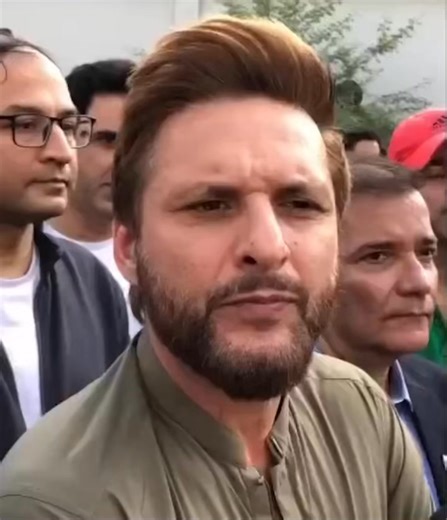 Shahid Afridi answered a question regarding Imran Khan imprisonment | Pakistan Presenter