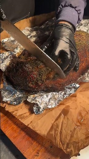 Juicy Smoked Beef Brisket Carving – Crispy Bark & Tender Inside