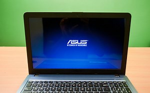 How to Install Windows 10 on Asus X540 Laptop (from USB)
