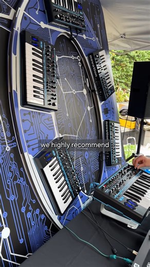 How to build a Mega Bass Station 🎹 🚧👷 #BassStation #BassStation2 #BSII | Novation