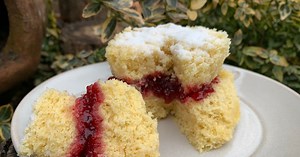 The genius Victoria sponge cake recipe made in a mug in 2 minutes