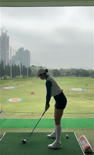 Focused swings in grand stadium arena 🏌️⛳🌟#GolfPractice #GolfUSA #GolfSwing #GolfGame