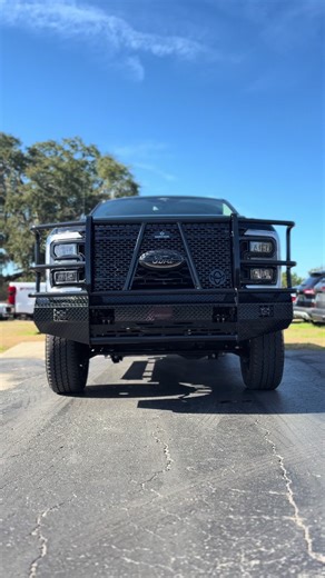 SOLD 🏷️ We’re still daydreaming about this F250! ✅ 3.5 inch Ready Lift ✅ Full Ranch Hand on front ✅ Rear Ranch Hand Bumper ✅ Simoniz Glass Coat