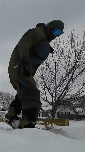 Testing out my first DIY set up for snowboarding #snowboarding #beginner #diy