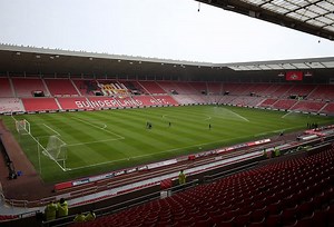 Sunderland in advanced talks to sign Feeney after Everton exit