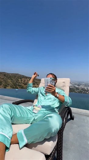 Sergei Kosenko | Thx for follow @mr.thank.you ❤️ comment “Thank You” and join our gratitude community 💸❤️ | Instagram