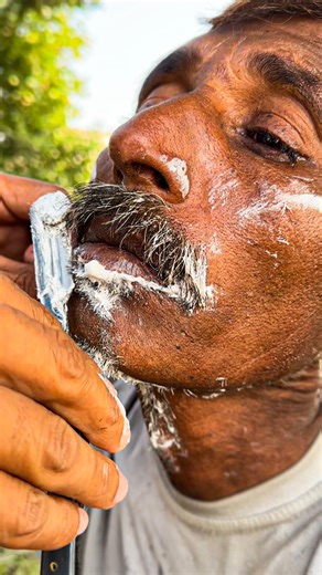 On Road Show on Instagram: "Old Man Fresh Shave 💈 | Nose Hair Cleaning 🔥"