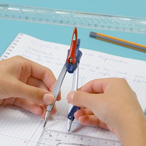 Precision meets innovation with the Maped Stop System Compass—where every angle is perfectly on point. #Maped #MapedPh #MapedStopSystem #MapedCompass | Maped